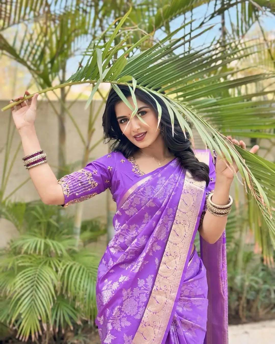 ETV Actress Priyanka Jain Wearing Violet Saree Blouse